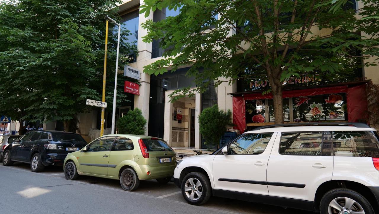 Top Location Kristi Apartments 05 Tiranë Ngoại thất bức ảnh