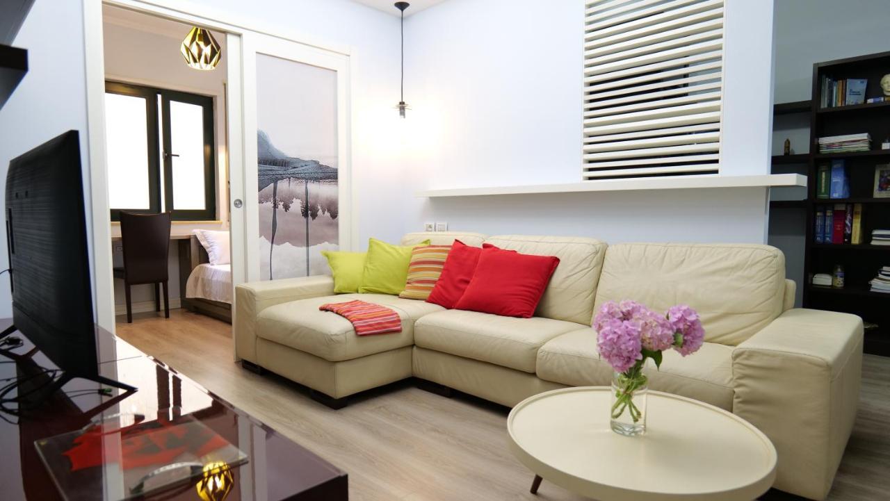 Top Location Kristi Apartments 05 Tiranë Ngoại thất bức ảnh