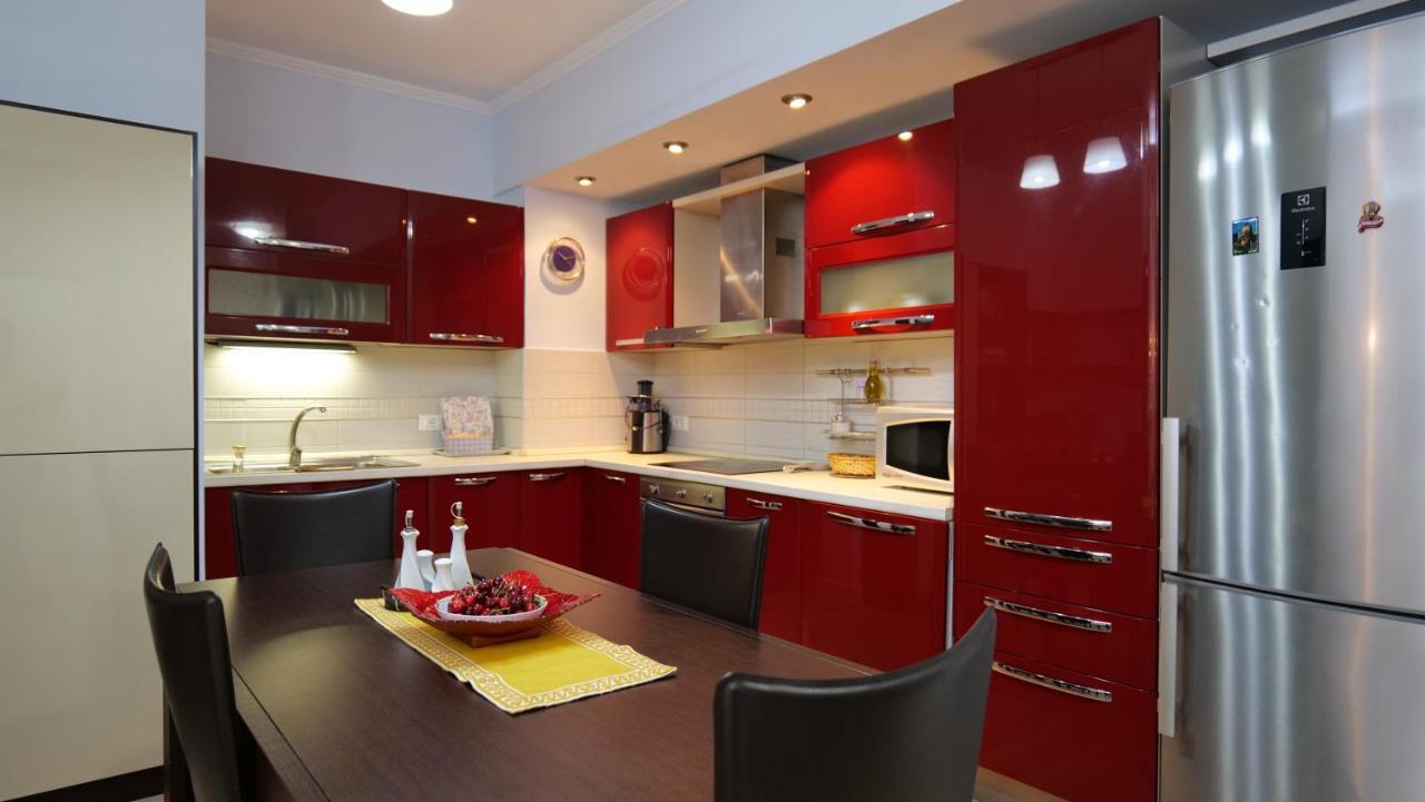 Top Location Kristi Apartments 05 Tiranë Ngoại thất bức ảnh