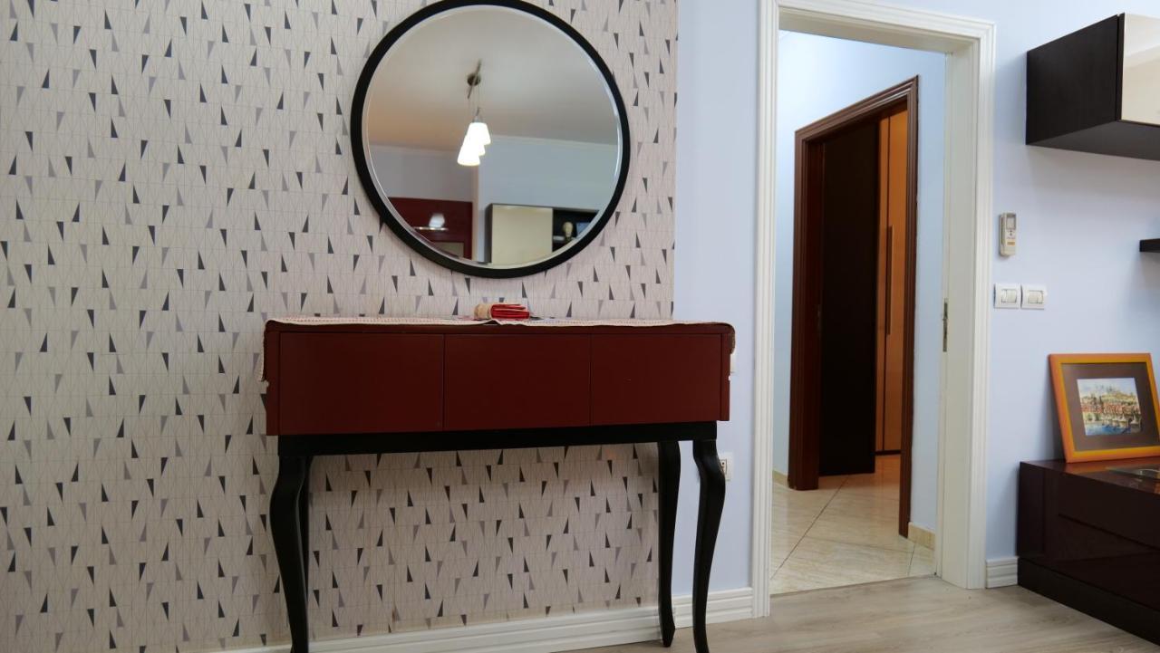 Top Location Kristi Apartments 05 Tiranë Ngoại thất bức ảnh