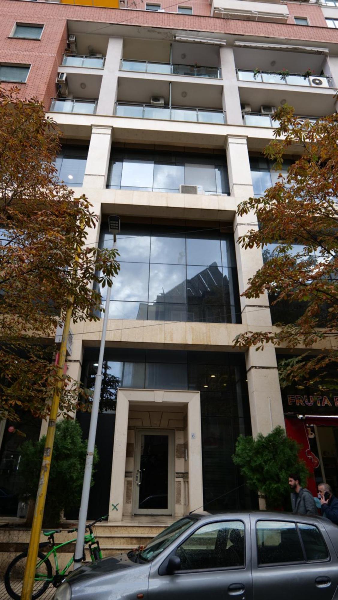 Top Location Kristi Apartments 05 Tiranë Ngoại thất bức ảnh