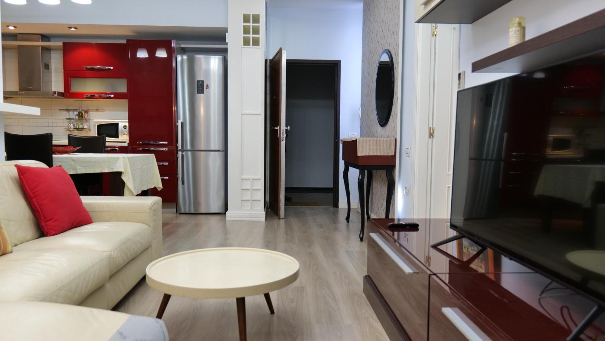 Top Location Kristi Apartments 05 Tiranë Ngoại thất bức ảnh